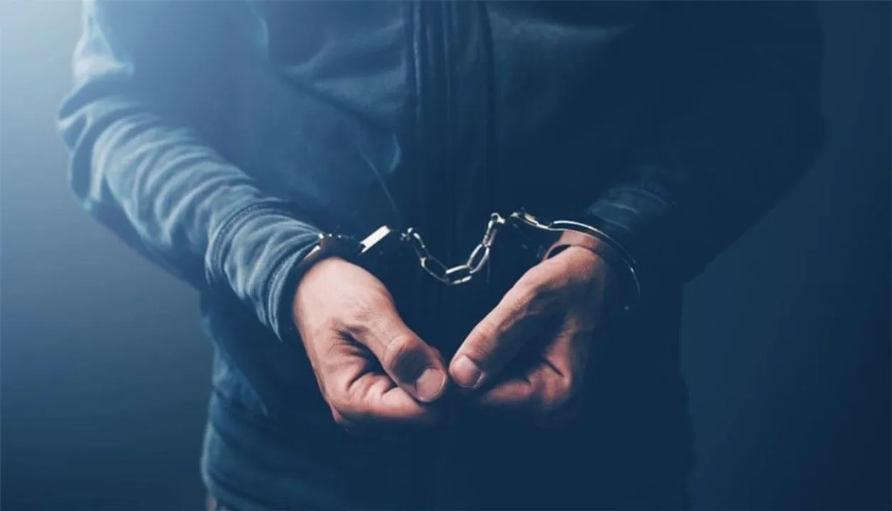 ଥାନା ହାଜତରେ ଯୁବକଙ୍କୁ ଥାର୍ଡ ଡିଗ୍ରି: ଉଲଗ୍ନ ହେବାକୁ କହିବାରୁ ବିଷ ପିଇଦେଲେ